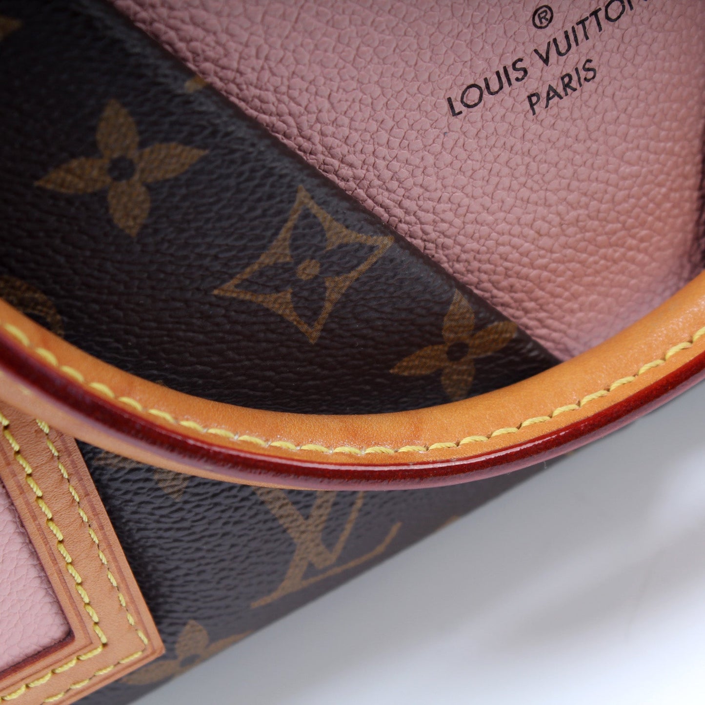 Louis Vuitton V Tote BB Monogram