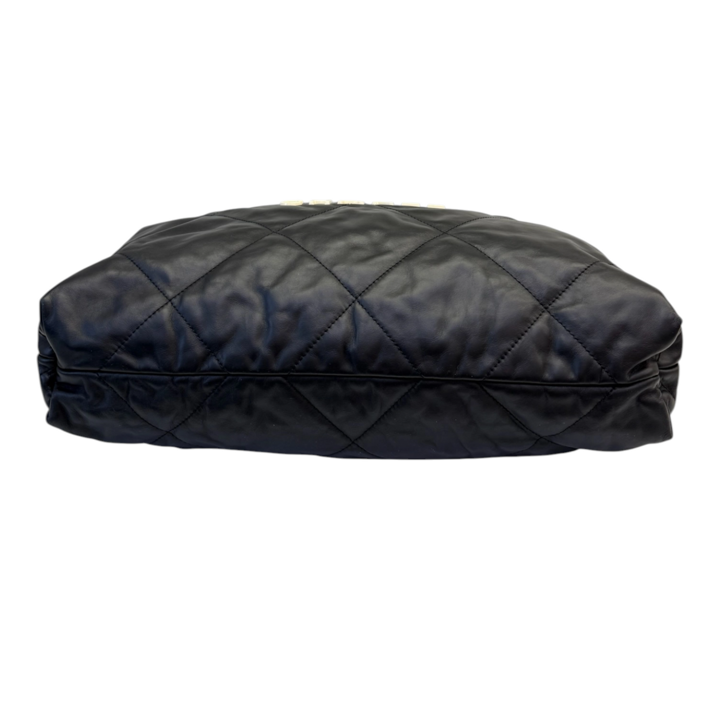 Chanel 22 Medium Shiny Calfskin Quilted Black GHW