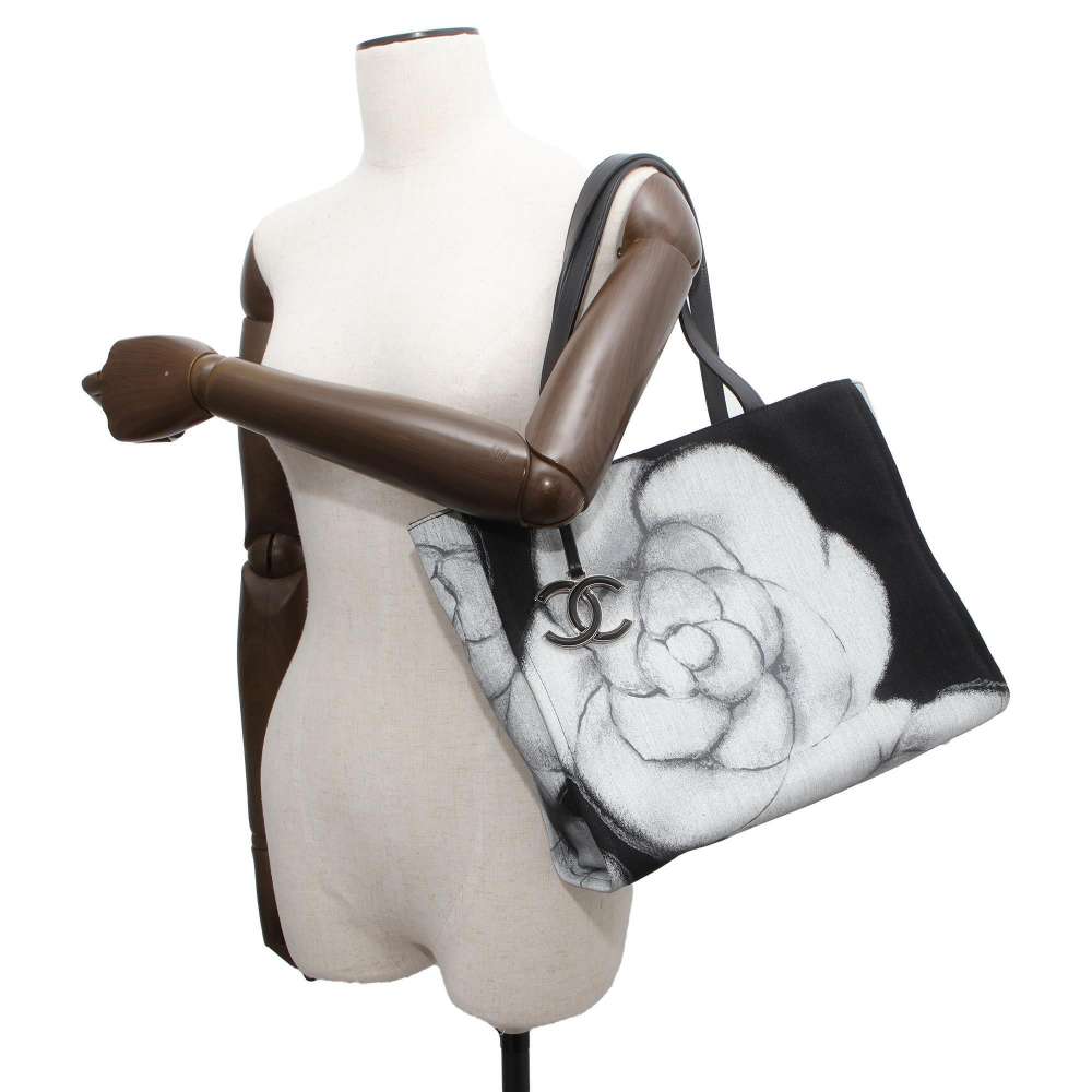 Chanel Tote Bag - Tiana Bags