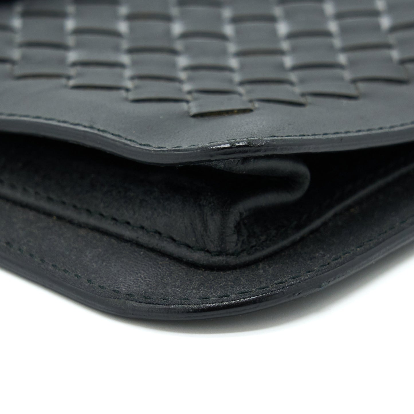 Bottega Veneta Menâs Pouch Intrecciate Black With Black Hardware