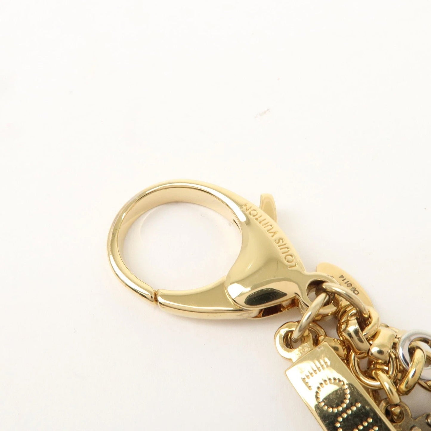 LOUIS VUITTON TAPAGE KEY HOLDER & BAG CHARM