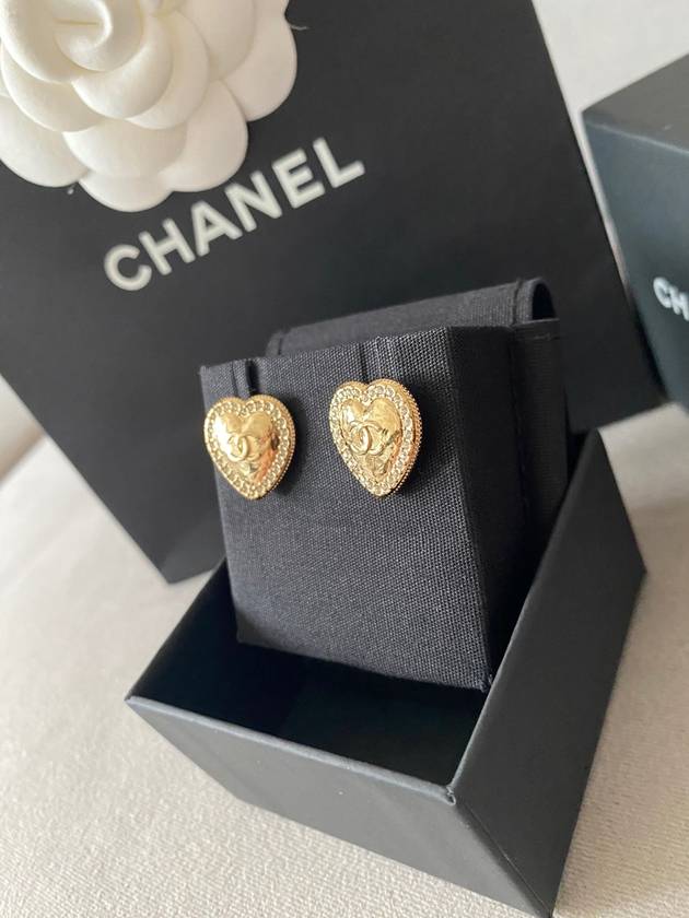 Chanel Handbag - Tiana Bags
