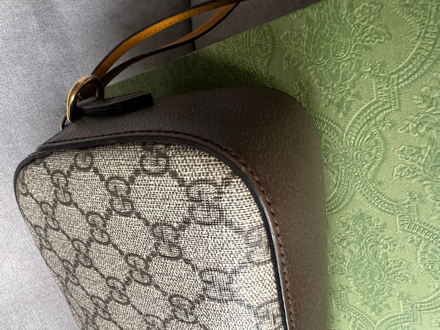 Gucci Neo  GG Supreme Messenger Bag (RRP £1060)