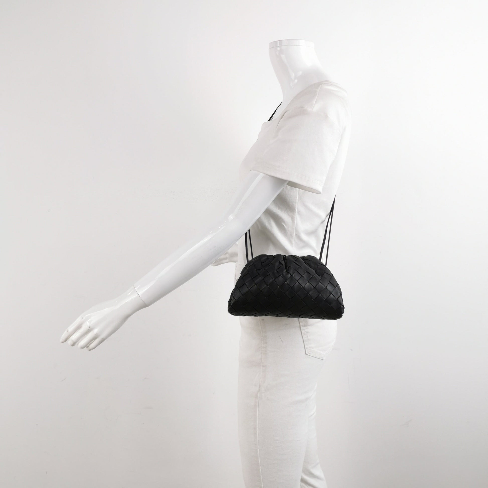 Bottega Veneta Pouch Mini Intrecciato Black Lambskin Leather Crossbody Bag