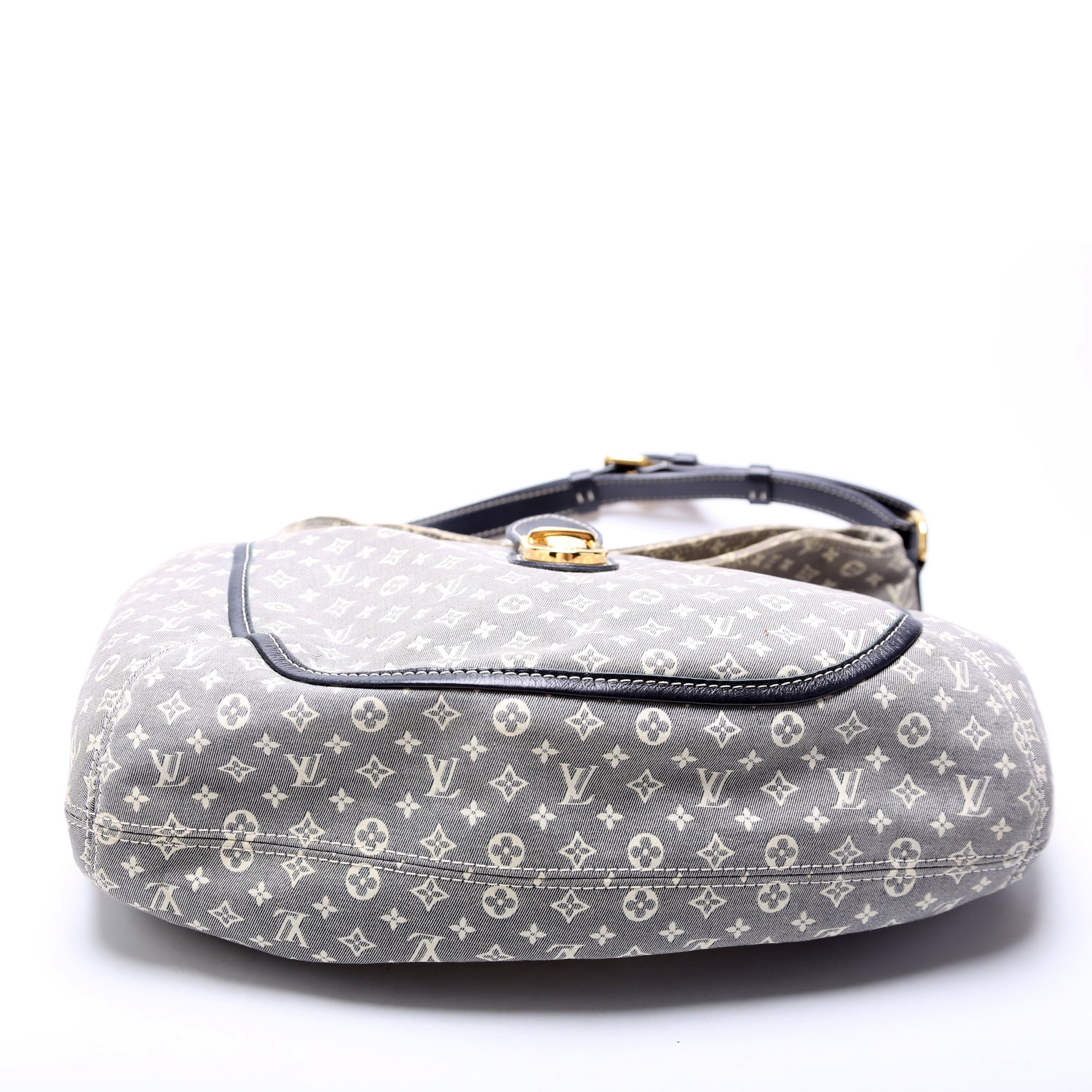 Louis Vuitton Romance Shoulder Idylle