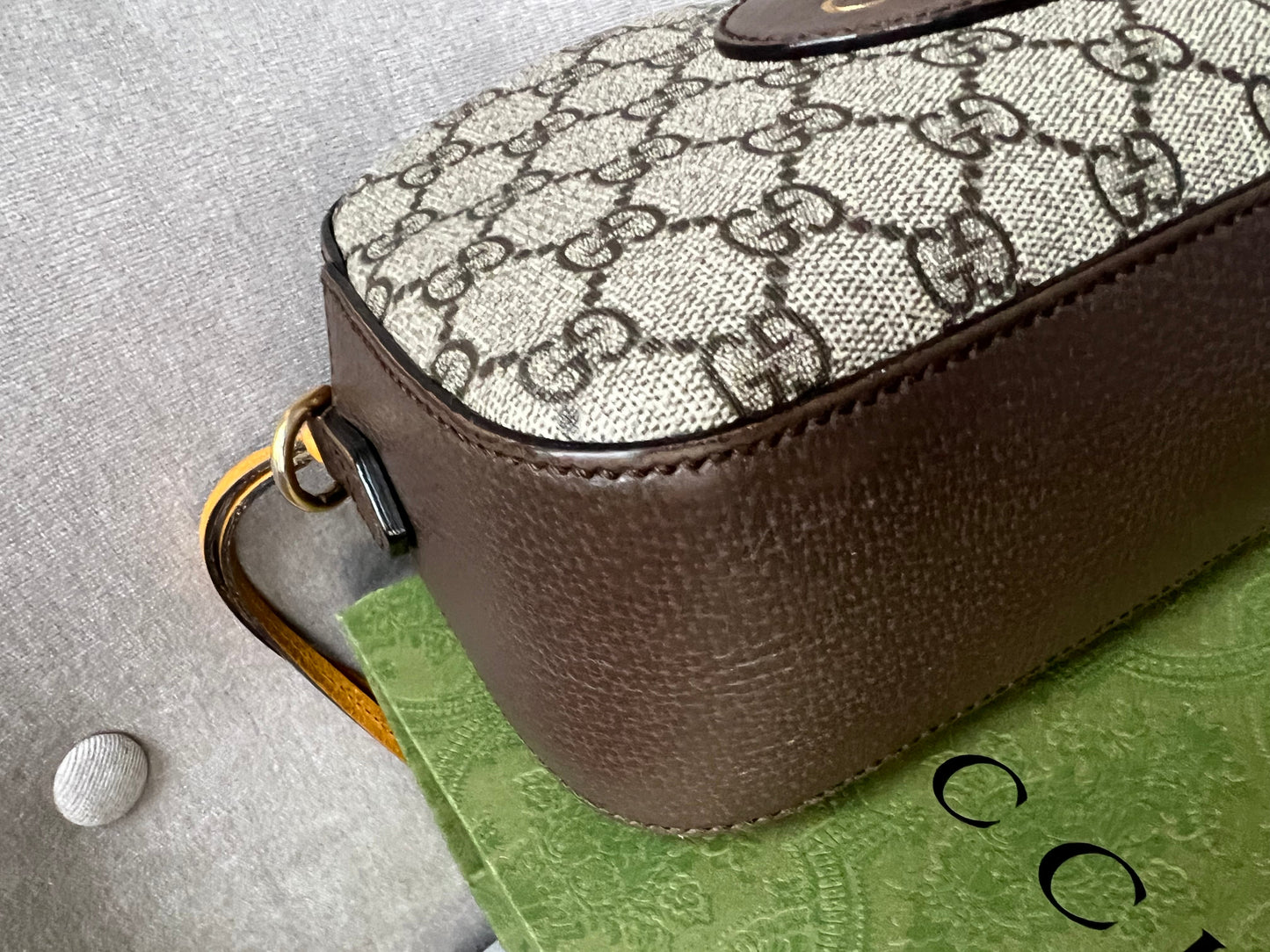 Gucci Neo  GG Supreme Messenger Bag (RRP £1060)