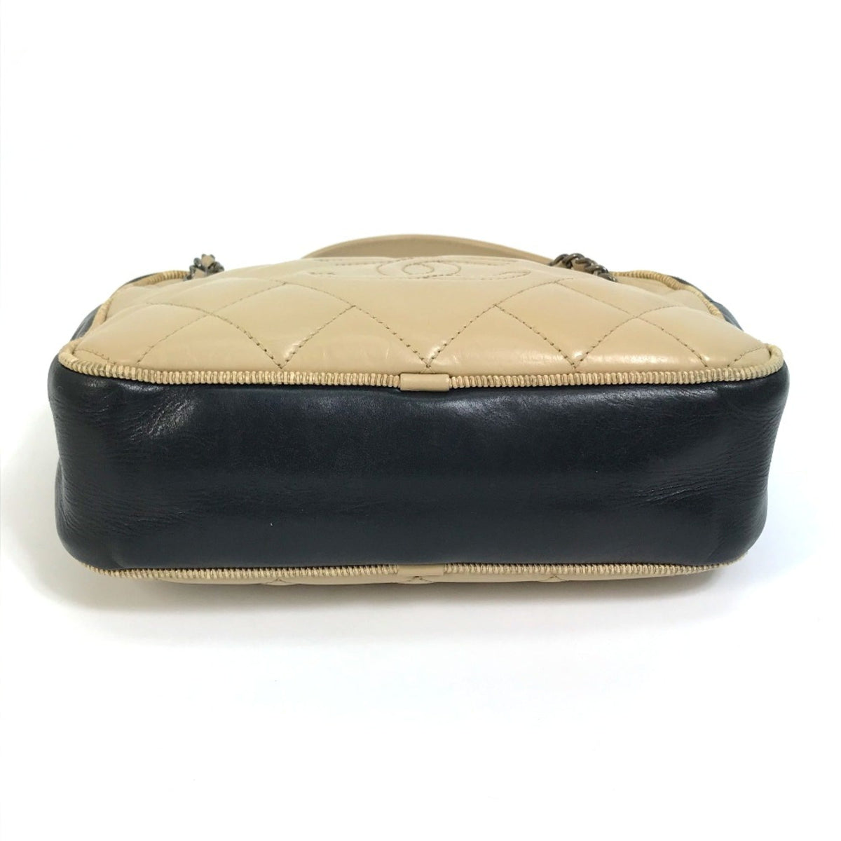 Chanel Shoulder Bag - Tiana Bags