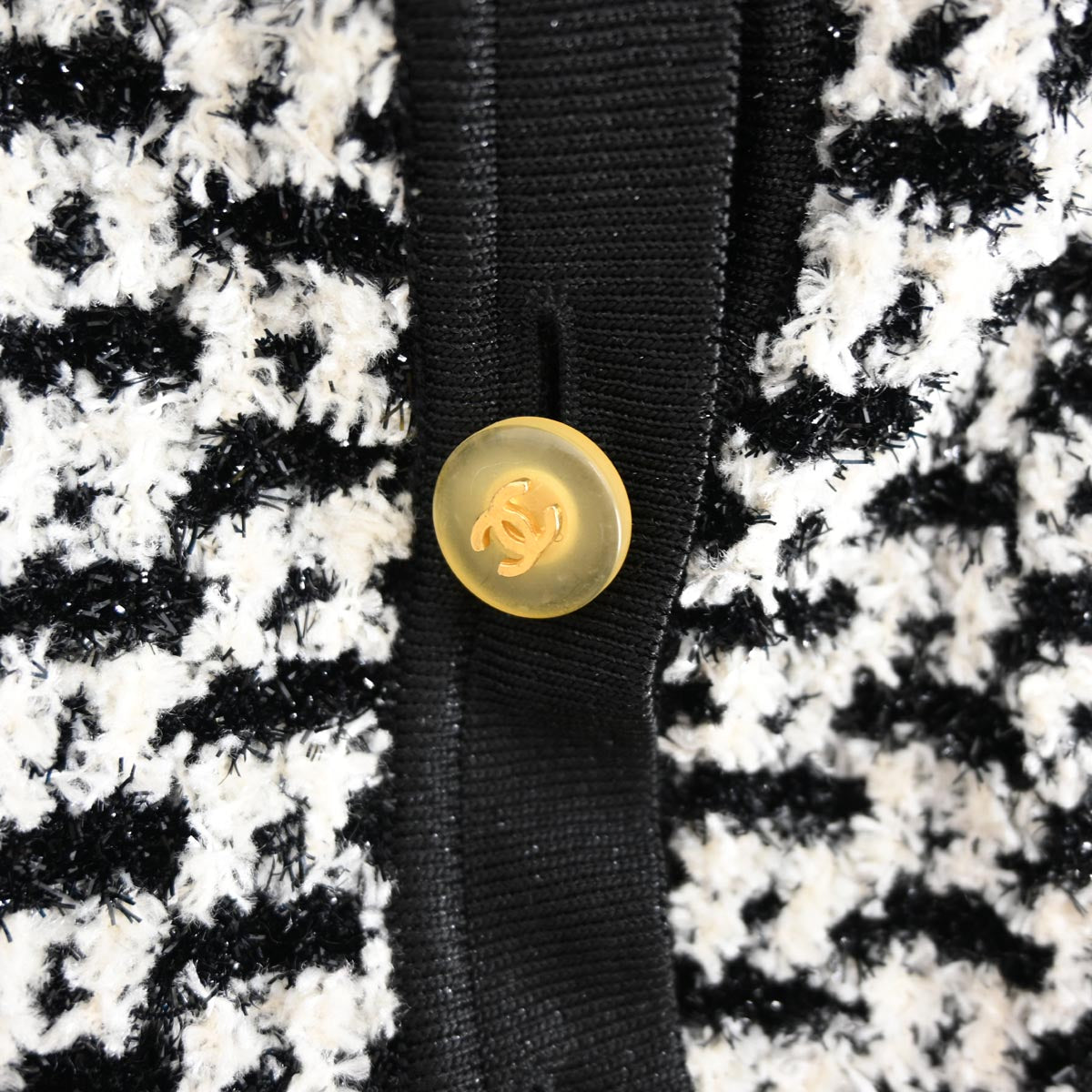 Chanel Shoulder Bag - Tiana Bags