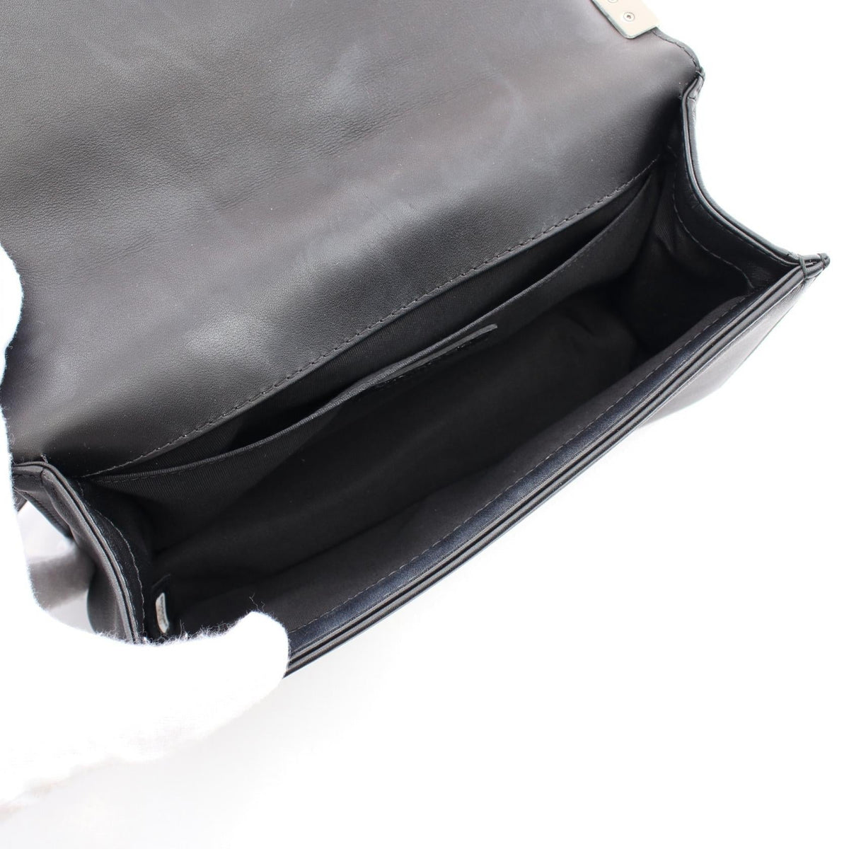 Chanel Boy Matelasse Leather Shoulder Bag A67086