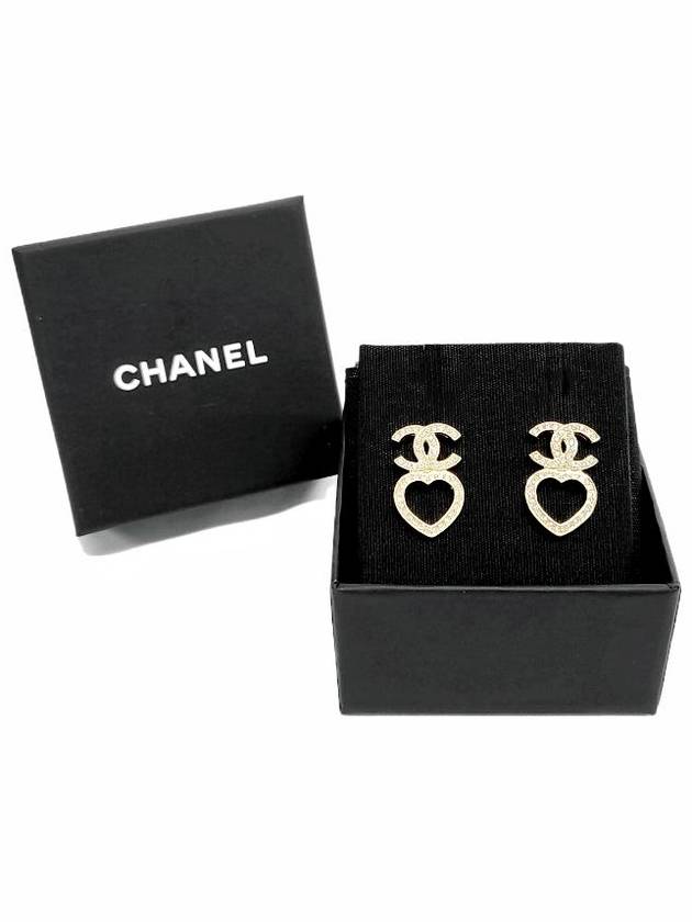 Chanel Handbag - Tiana Bags