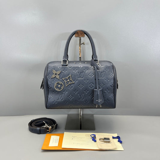 LOUIS VUITTONShoulder Bag