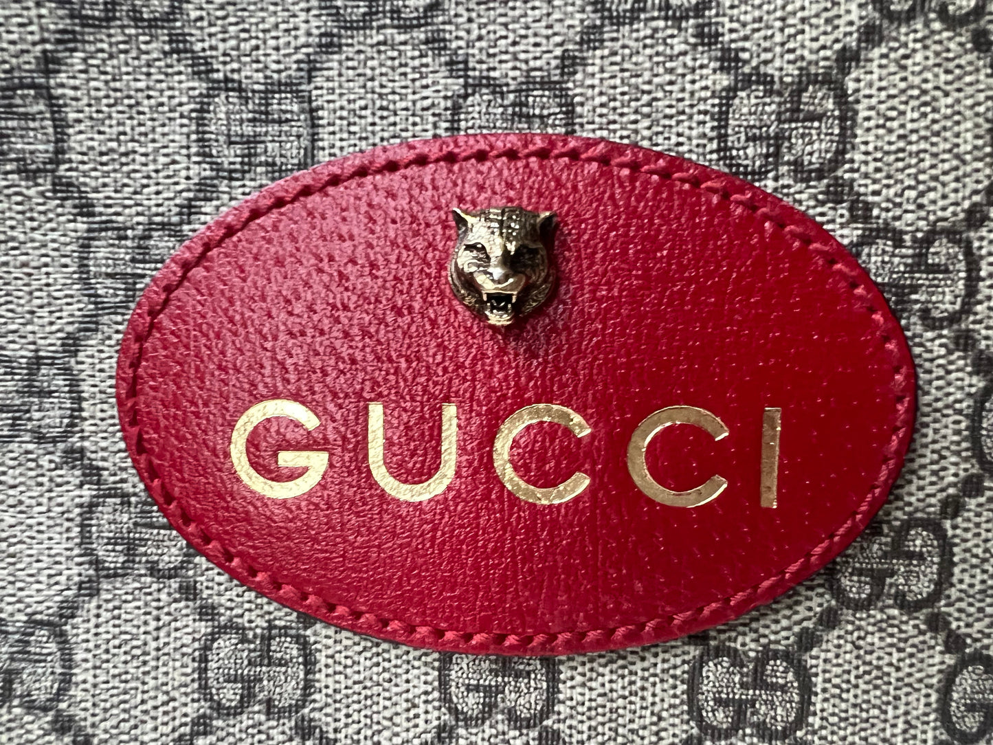 Gucci Neo  GG Supreme Messenger Bag (RRP £1060)