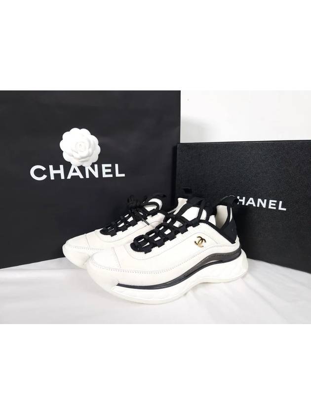 Chanel Handbag - Tiana Bags