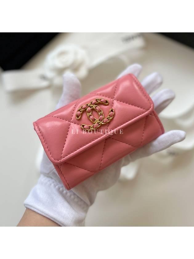 Chanel Shoulder Bag - Tiana Bags