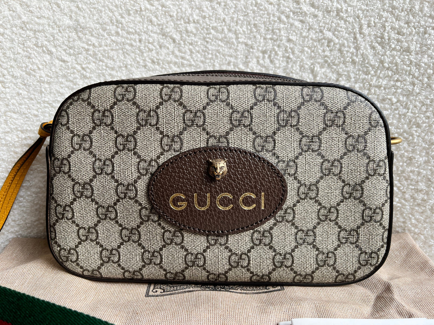 Gucci Neo  GG Supreme Messenger Bag (RRP £1310)