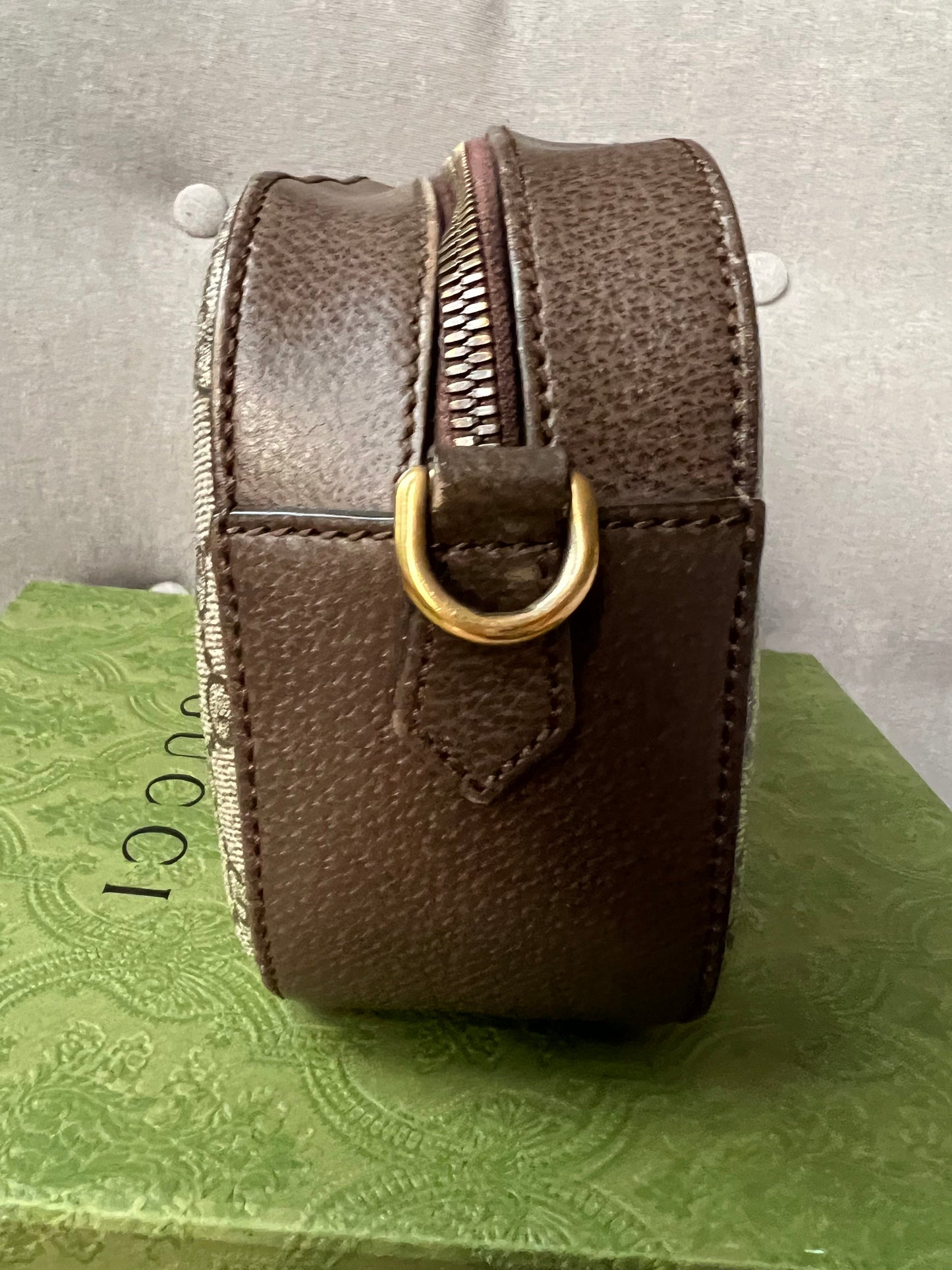 Gucci Neo  GG Supreme Messenger Bag (RRP £1060)