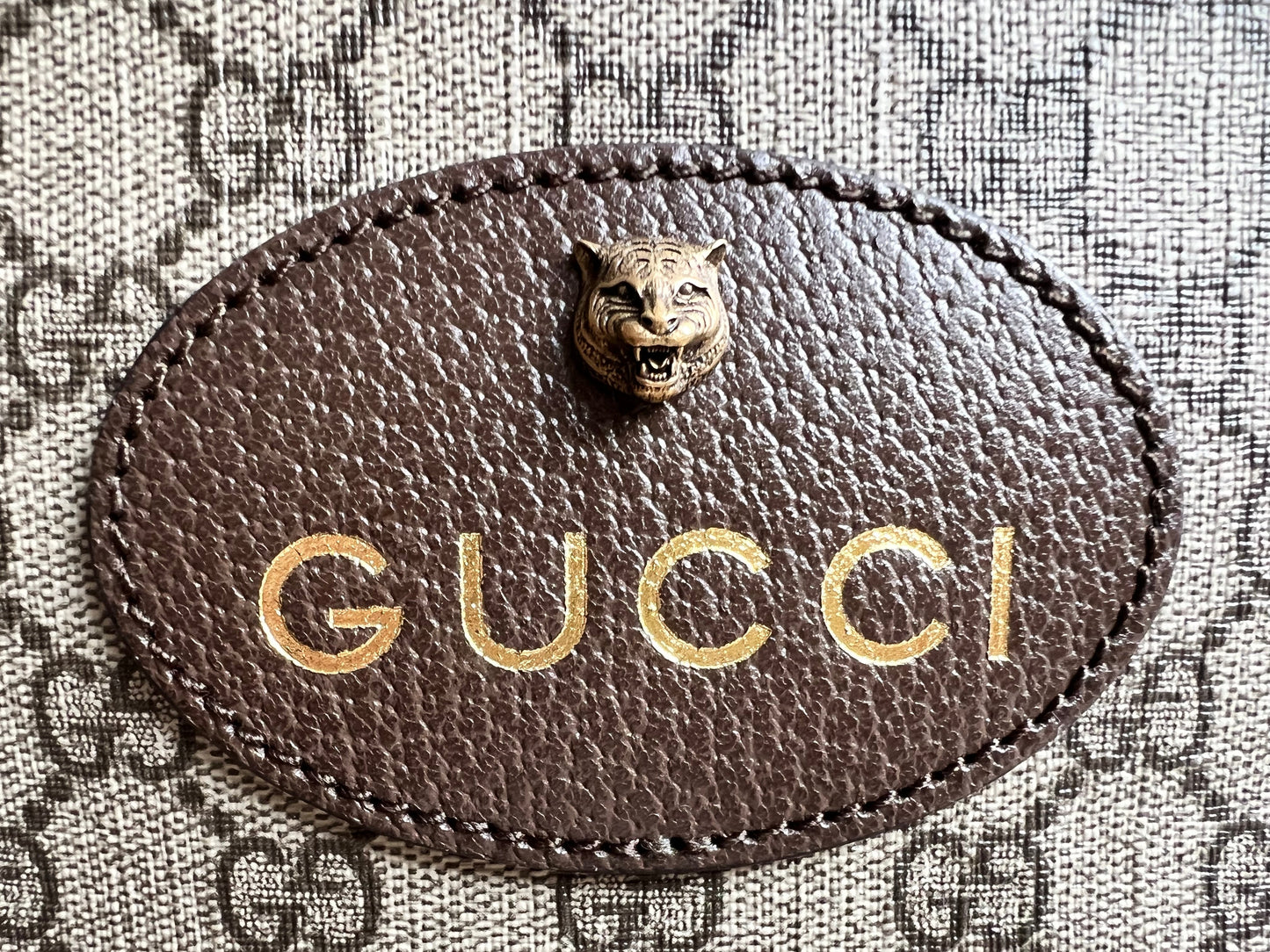 Gucci Neo  GG Supreme Messenger Bag (RRP £1310)