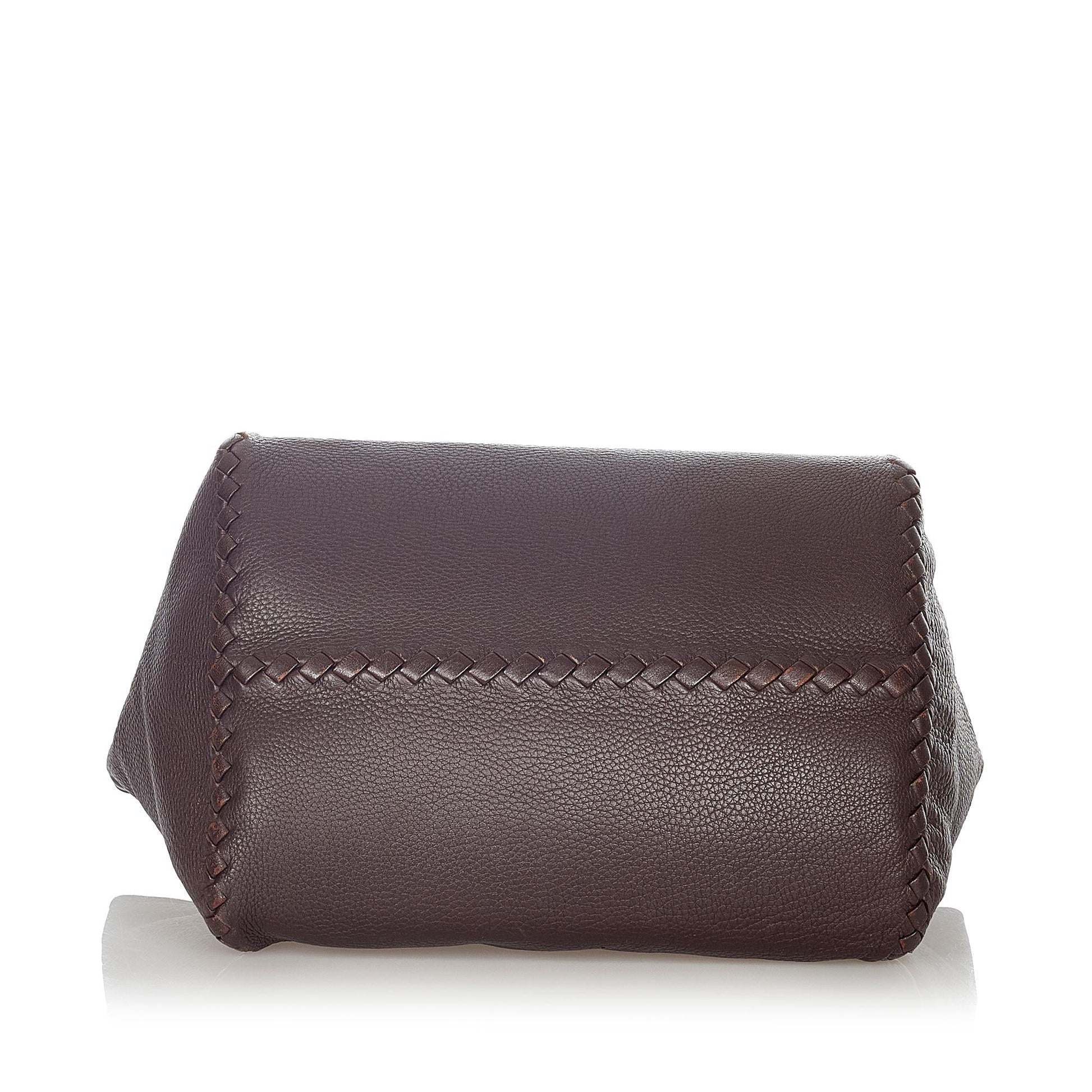 Luxury Bottega Veneta Intrecciato Leather Shoulder Bag (SHG-23574)