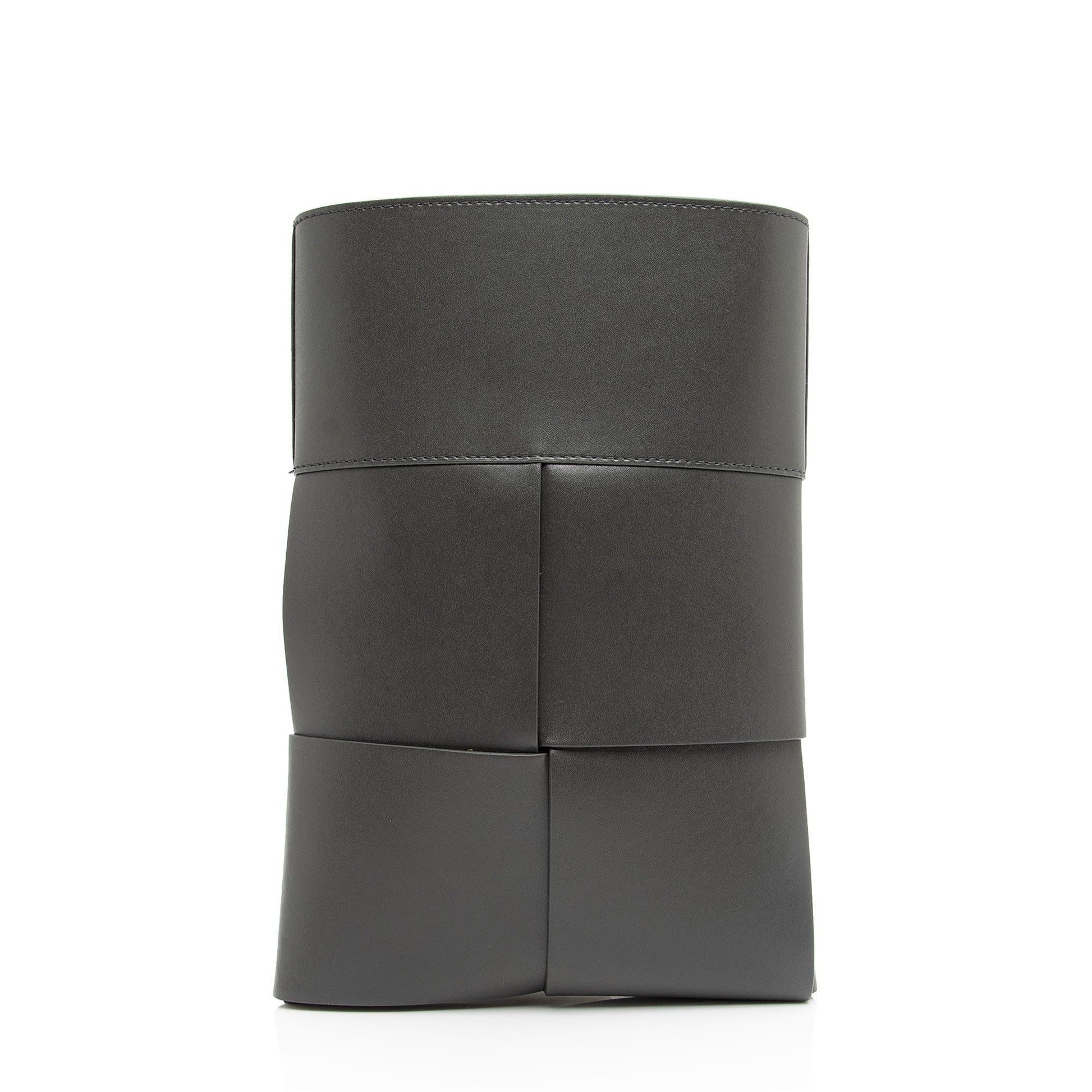 Luxury Bottega Veneta Maxi Intrecciato Nappa Crossbody Bag (SHF-MUPZeC)