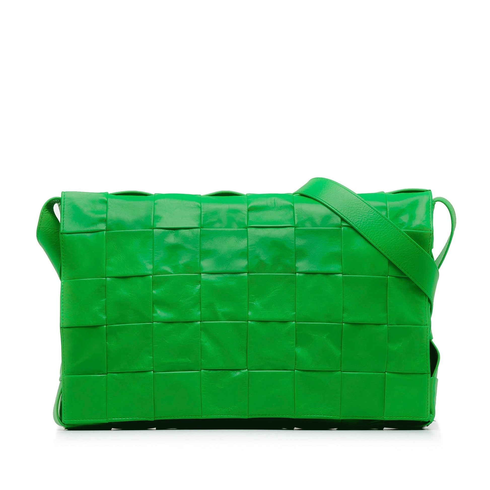 Luxury Bottega Veneta Maxi Intrecciato Cassette Crossbody Bag (SHG-slCZsv)