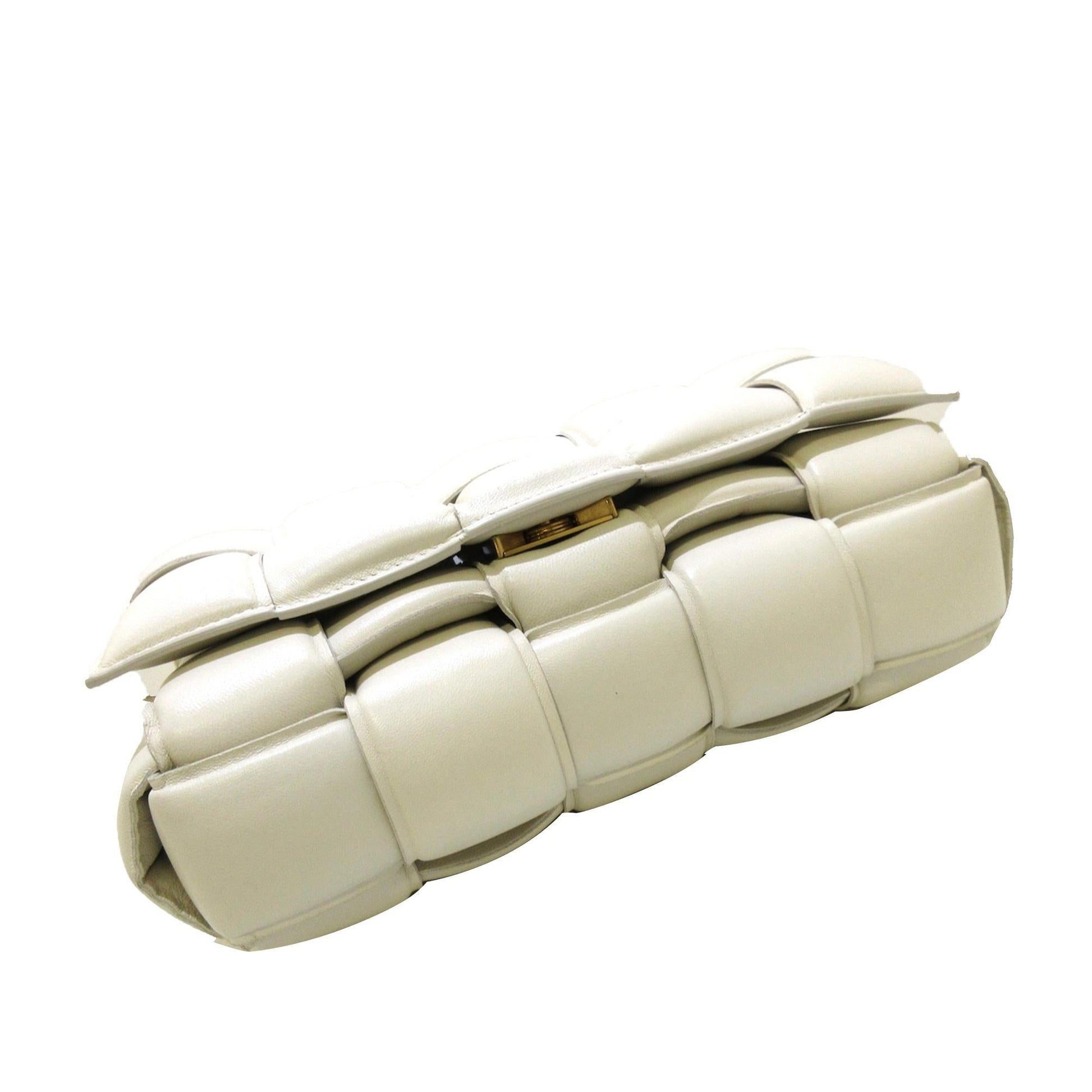 Luxury Bottega Veneta Padded Cassette Leather Crossbody Bag (SHG-jJmBjs)