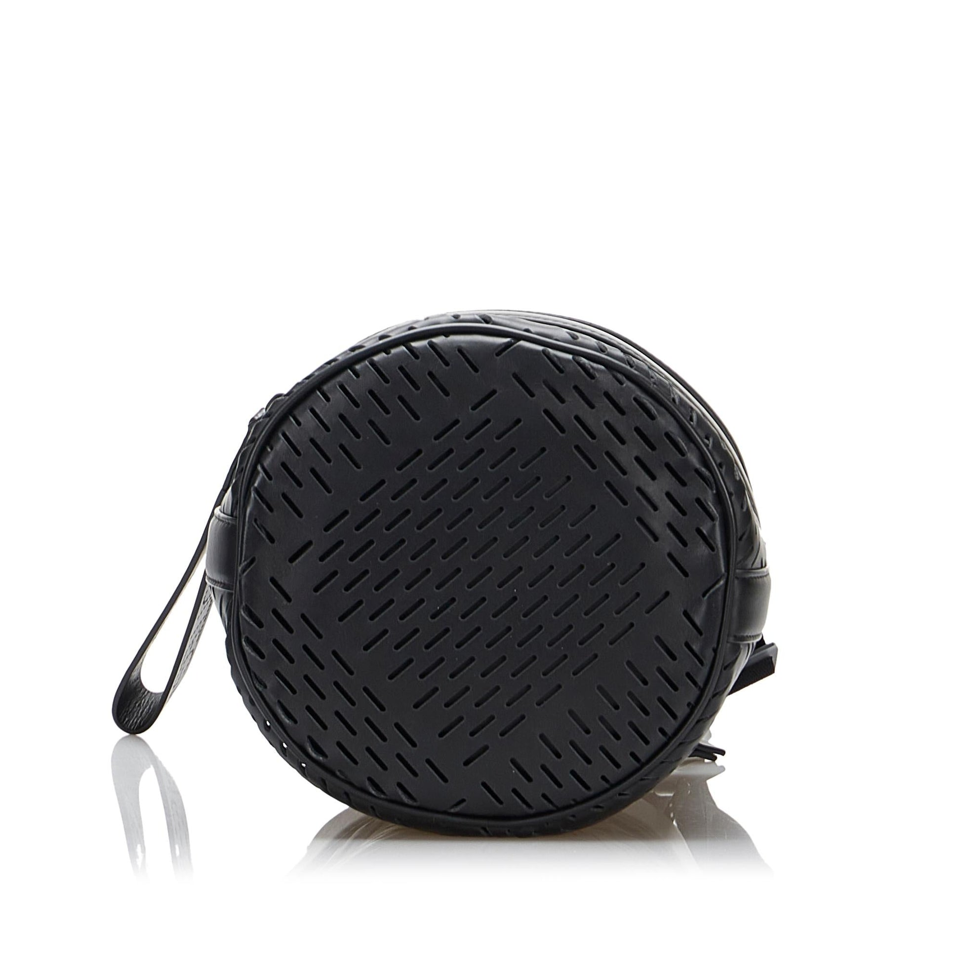 Luxury Bottega Veneta Perforated Leather Paper Bucket Bag (SHG-d9kZvf)