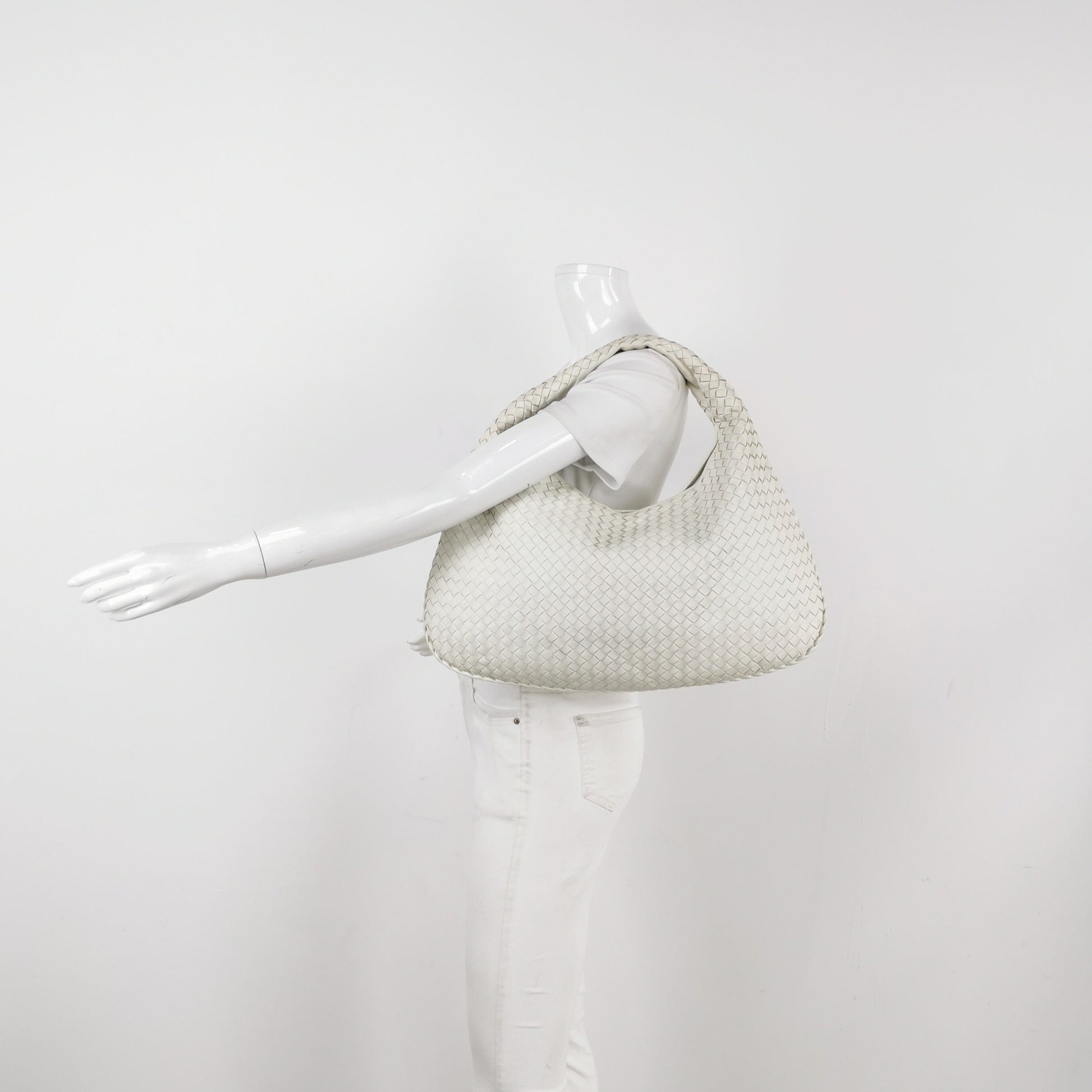 Bottega Veneta Hobo Bag Lambskin leather Milk White 48cm