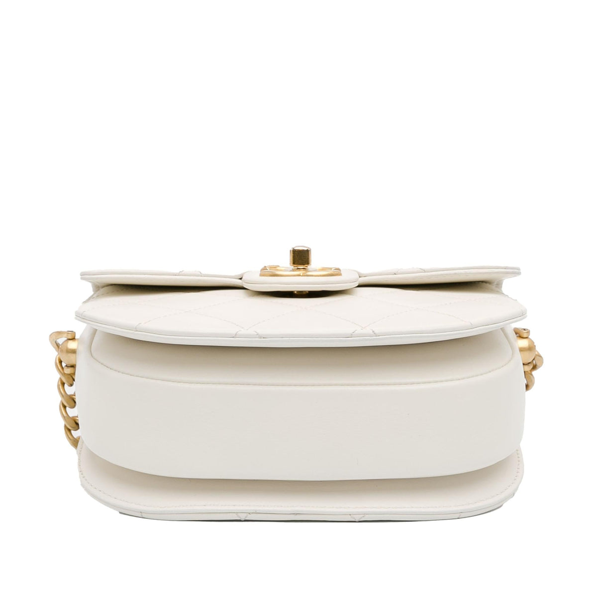 Chanel CC Quilted Lambskin Round Moon Messenger Flap (SHG-ZHZyok) Crossbody