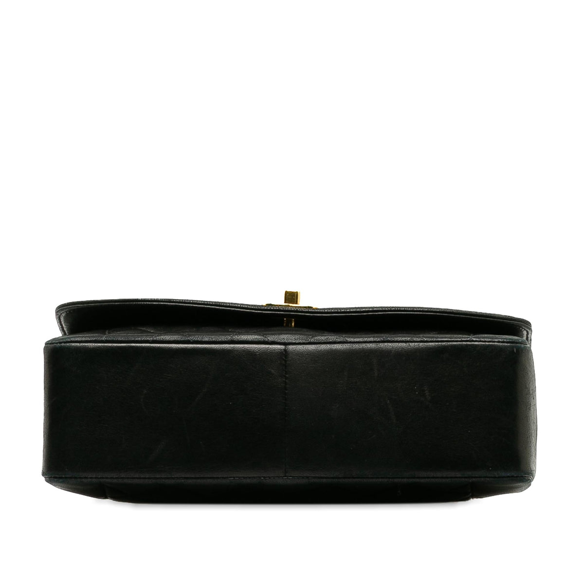 Chanel Medium Lambskin Diana Flap (SHG-CKvSGc) Crossbody