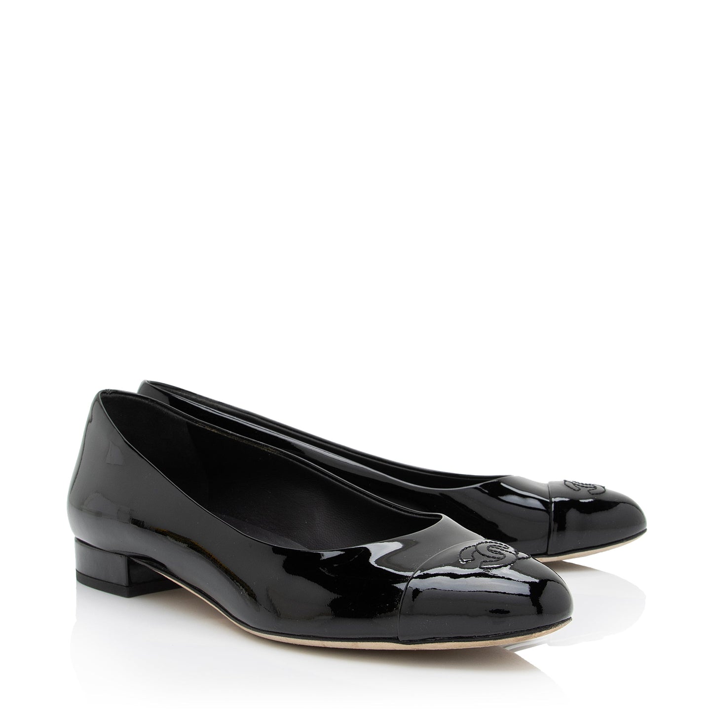 Chanel Patent Calfskin CC Cap Toe Ballet Flats - Size 8.5 / 38.5 (SHF-SGOQ3I) Handbag