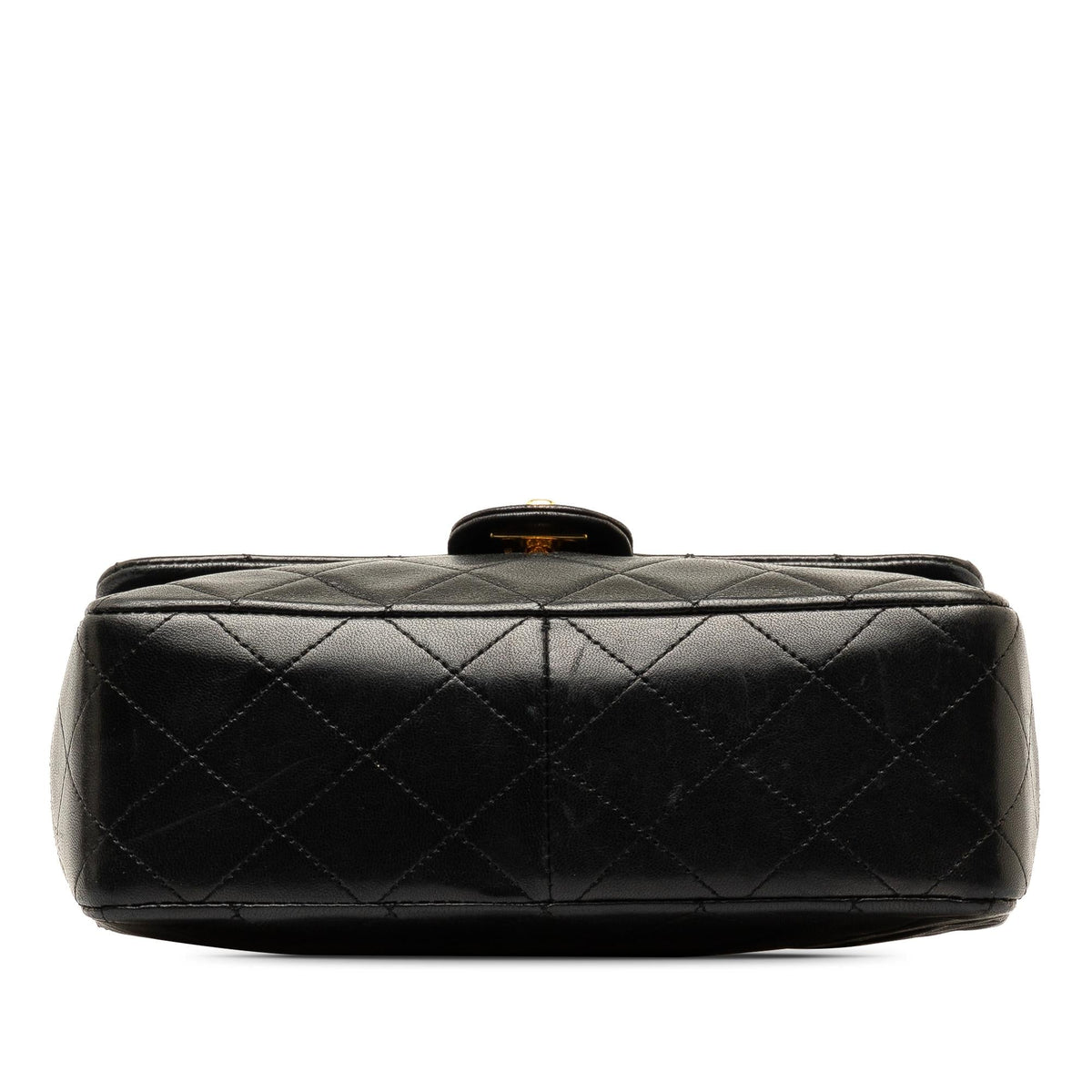 Chanel Square Classic Quilted Lambskin Flap (SHG-UItkKW) Crossbody