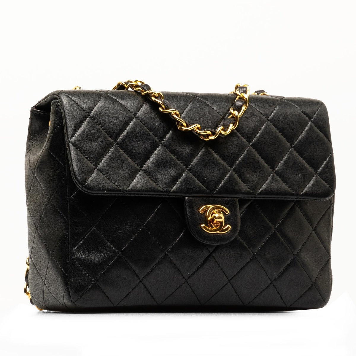 Chanel Square Classic Quilted Lambskin Flap (SHG-UItkKW) Crossbody