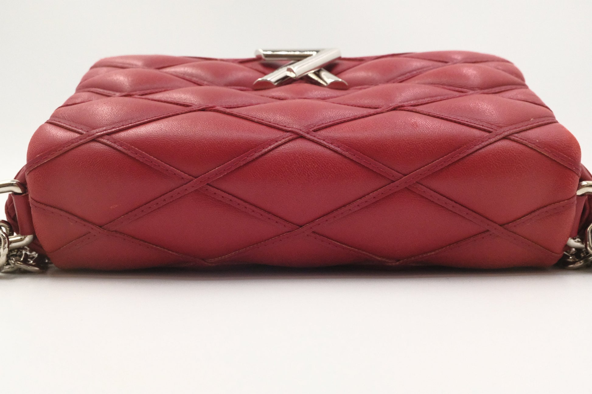 Louis Vuitton Wallet on Chain GO-14 in Red Leather