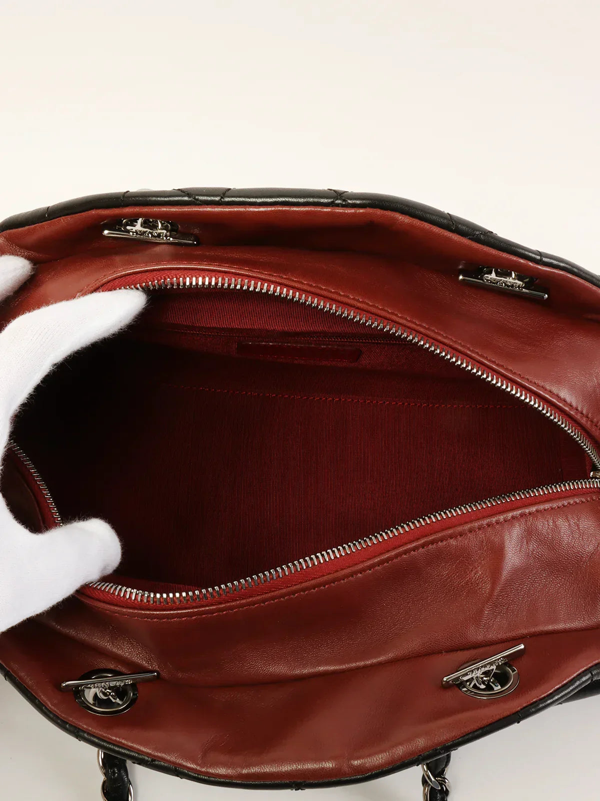 Chanel Shoulder Bag - Tiana Bags