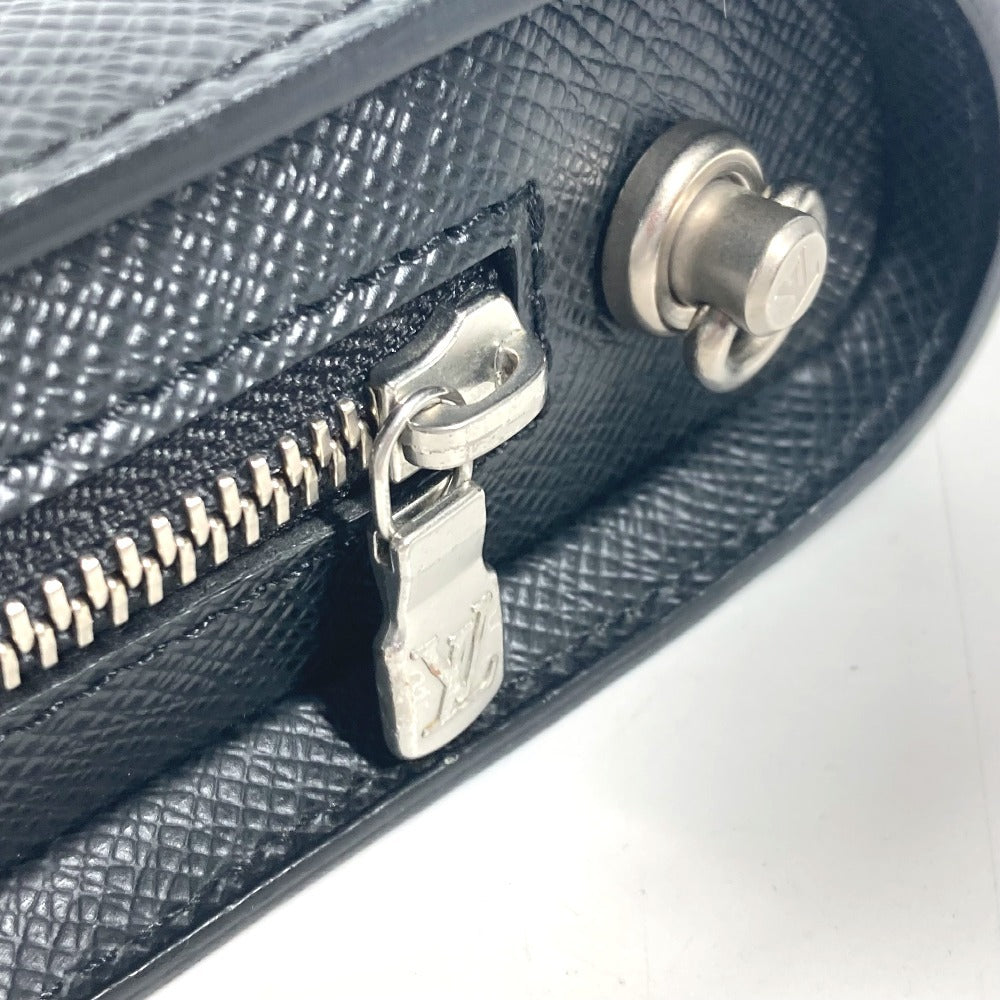 LOUIS VUITTON business bag M30182 Taiga Leather black Taiga Baikal mens