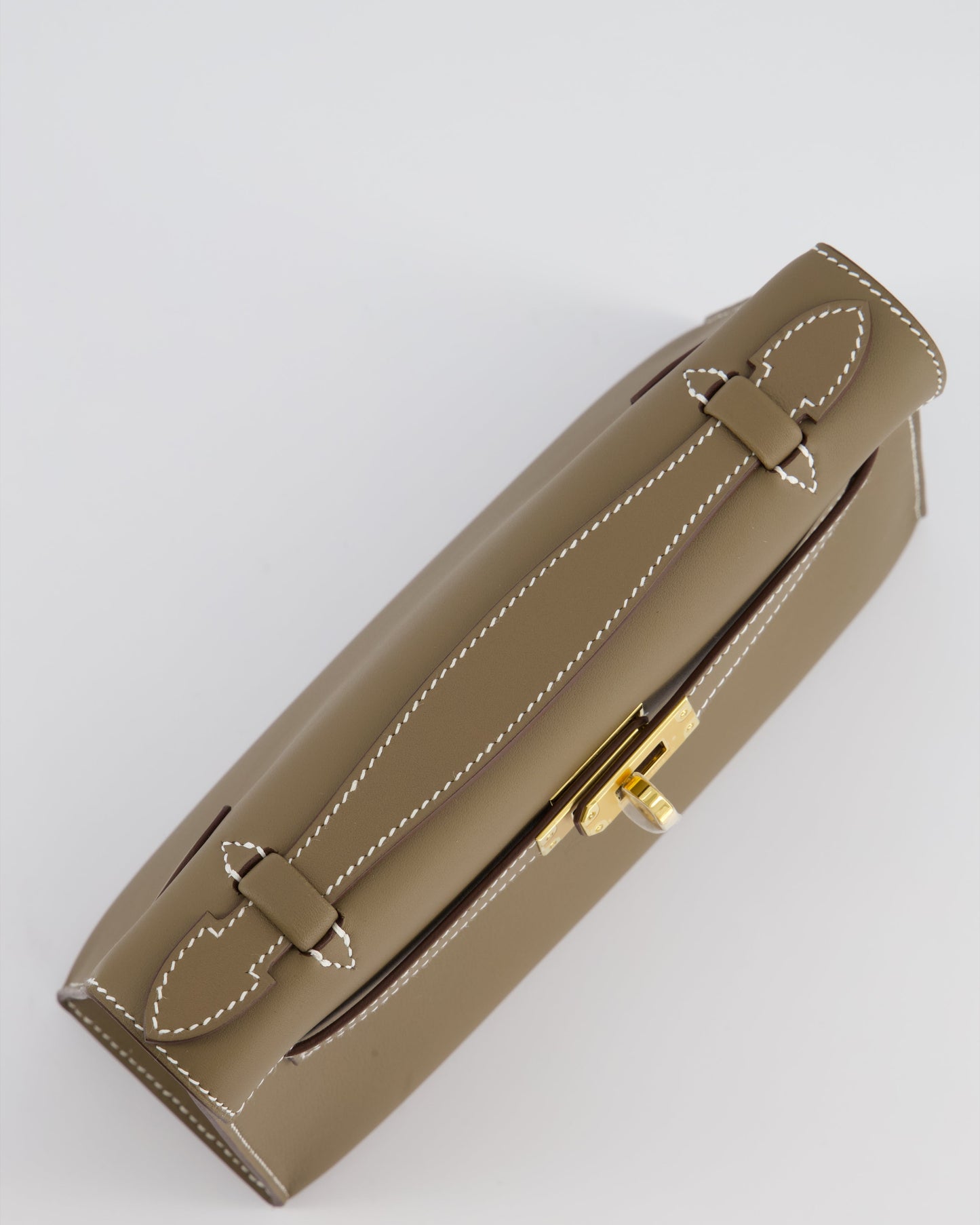 Hermes Kelly Pochette Bag in Etoupe Swift Leather and Gold Hardware