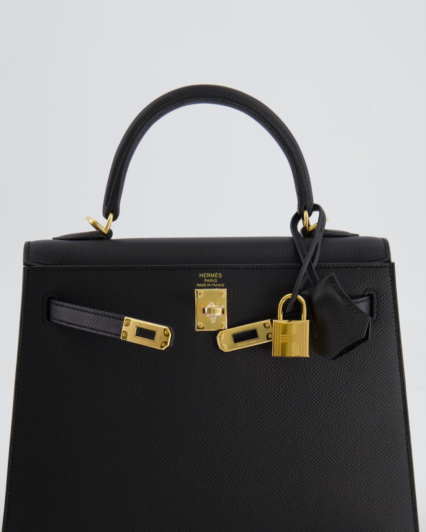 Hermes Kelly 25 Sellier Bag in Noir Epsom Leather with Gold Hardware