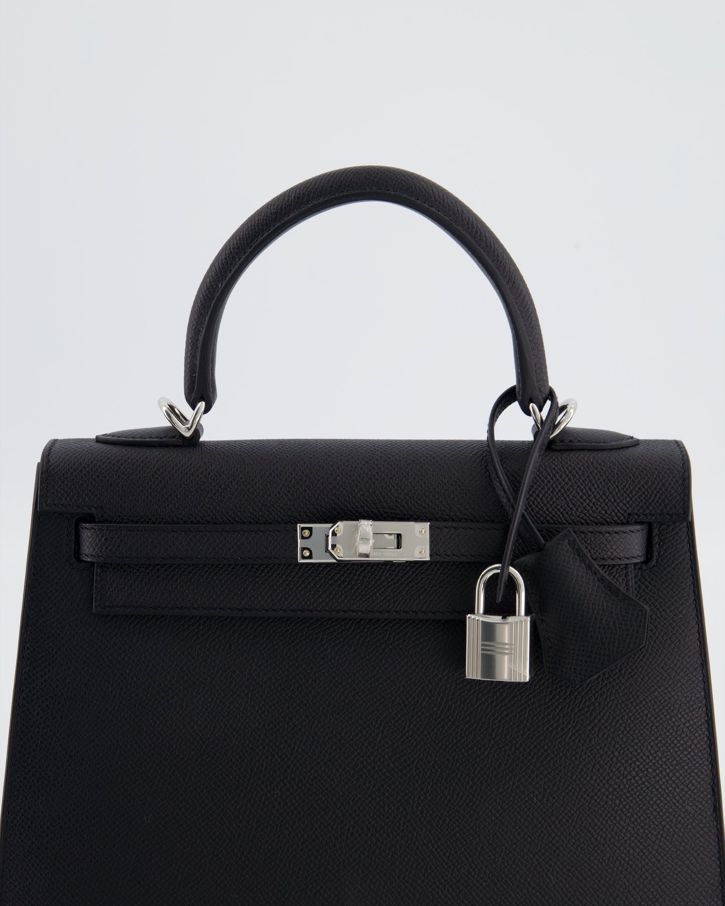 *RARE* Hermes Kelly 25 Sellier Bag in Noir Epsom Leather with Palladium Hardware