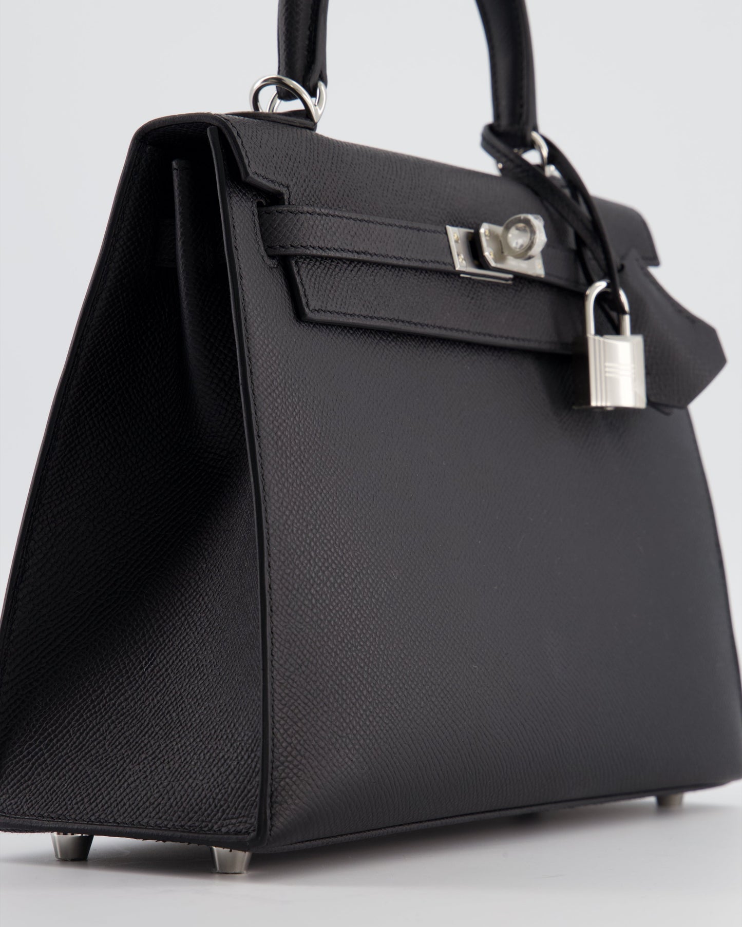 *RARE* Hermes Kelly 25 Sellier Bag in Noir Epsom Leather with Palladium Hardware
