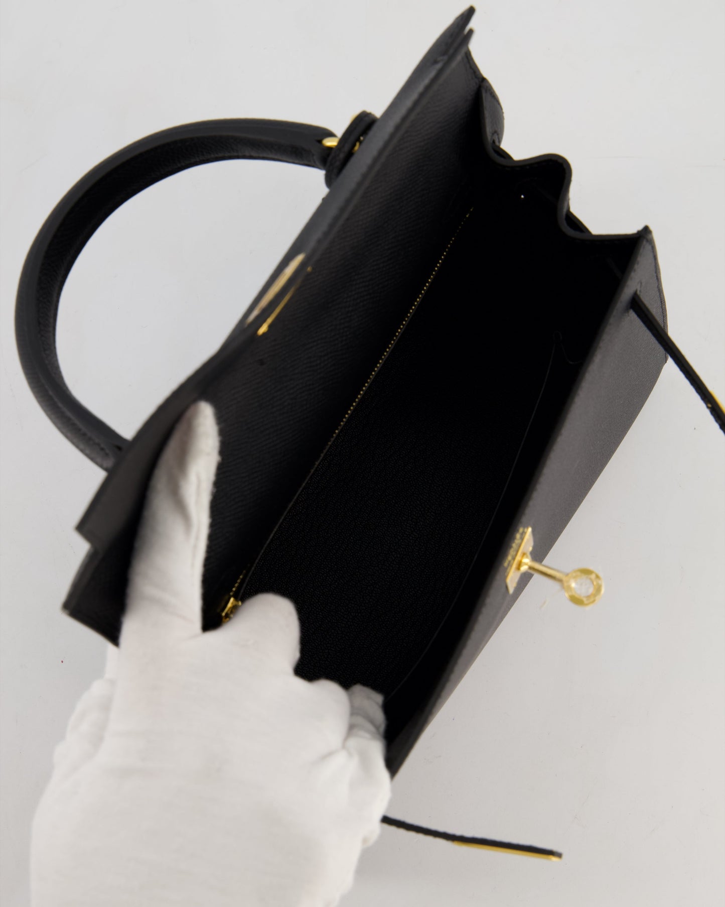 *HOT* Hermes Kelly 25 Sellier Bag in Noir Epsom Leather with Gold Hardware