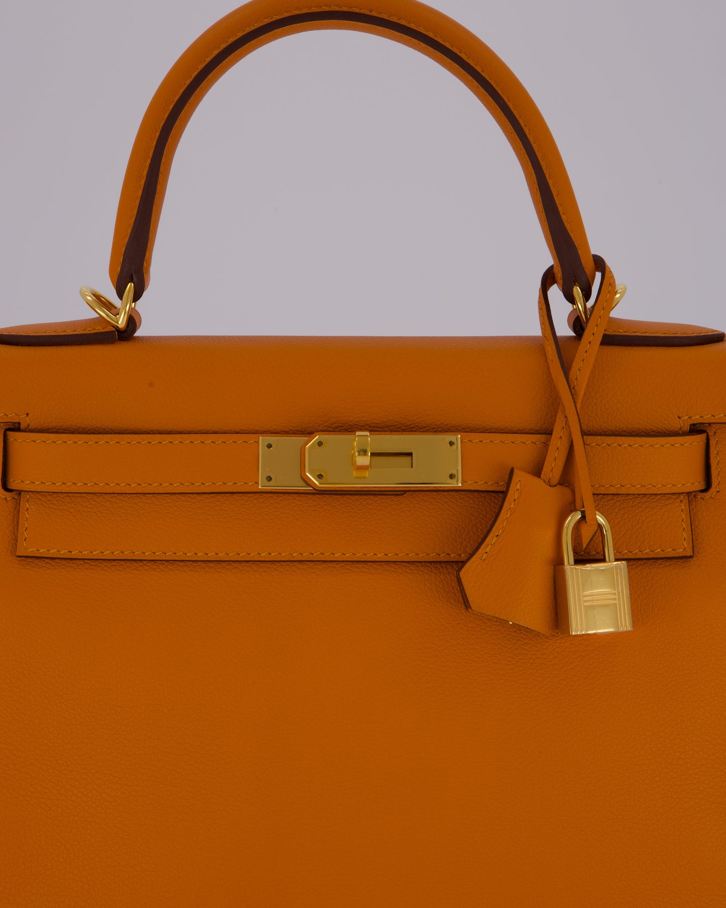 Hermes Kelly 28 Retourne Bag in Abricot Evercolor Leather with Gold Hardware