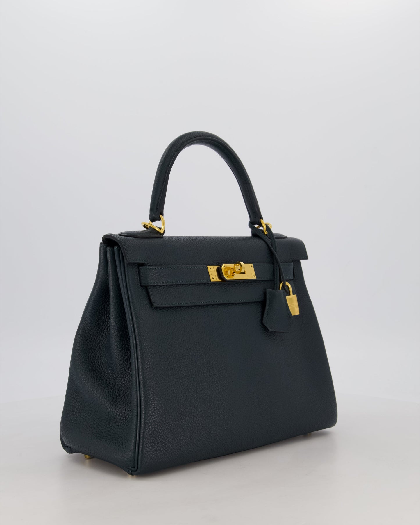 Hermes Kelly 28 Retourne Bag in Vert Cypress Togo Leather with Gold Hardware