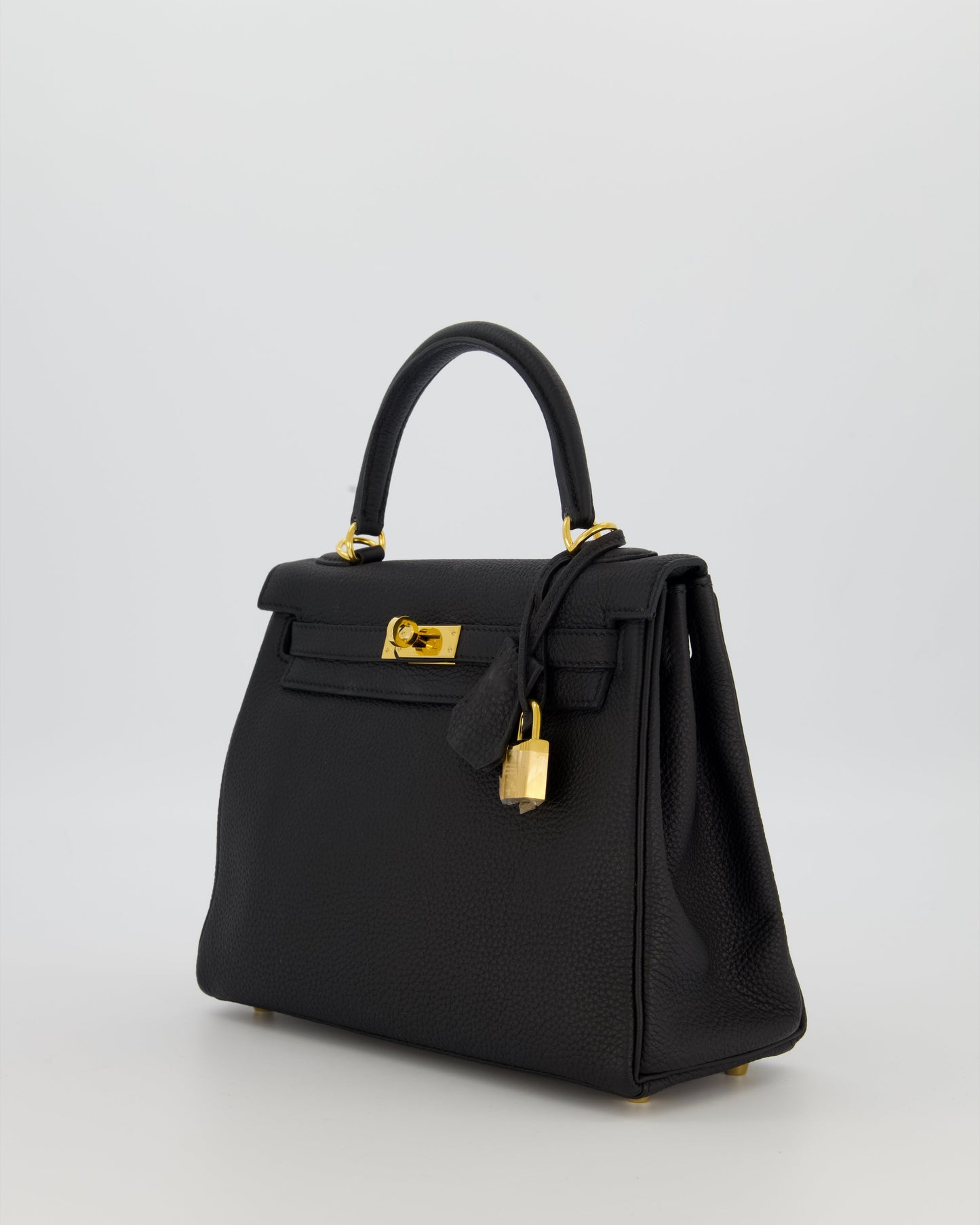 Hermes Kelly 25 Retourne Bag in Noir Togo Leather with Gold Hardware