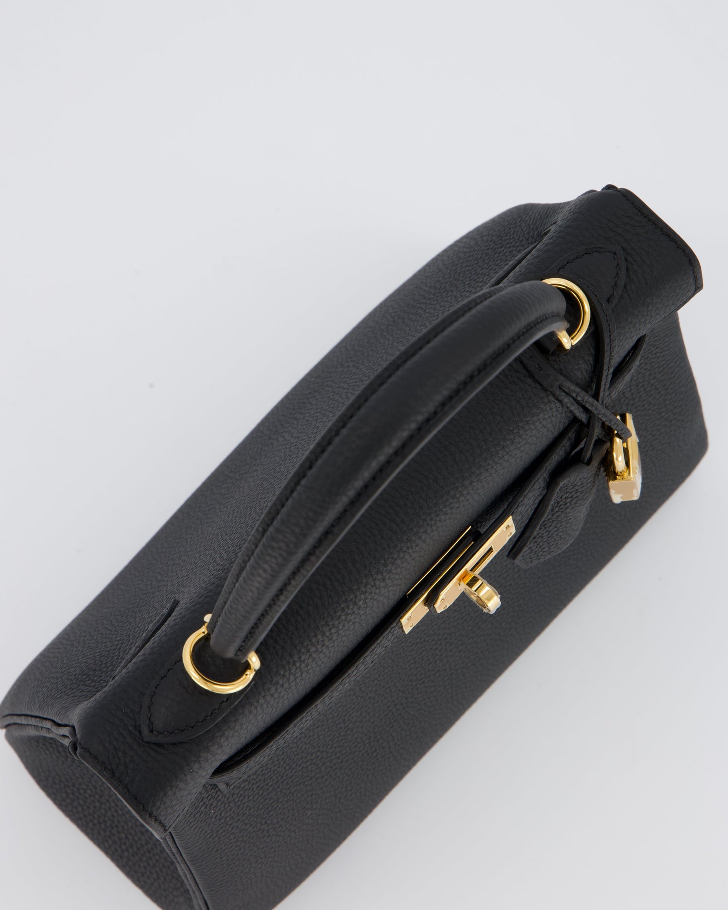 Hermes Kelly 25 Retourne Bag in Noir Togo Leather with Gold Hardware