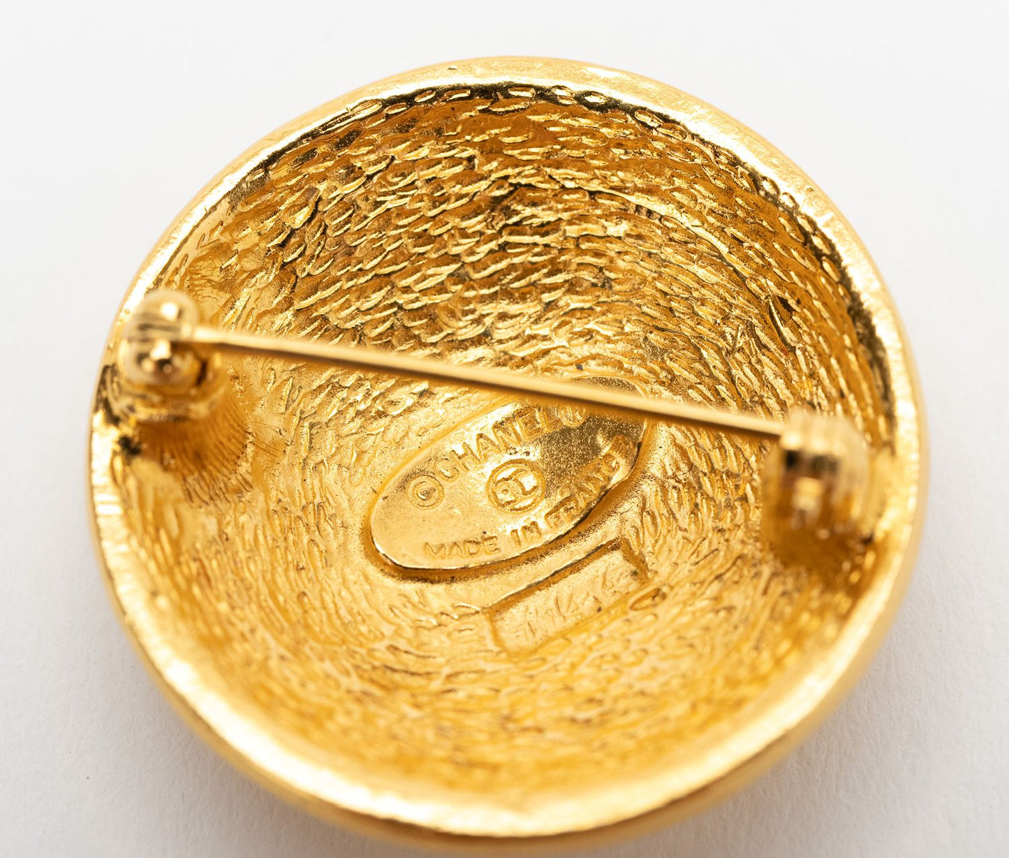 Chanel 80s Quilted Vintage Pin Gold