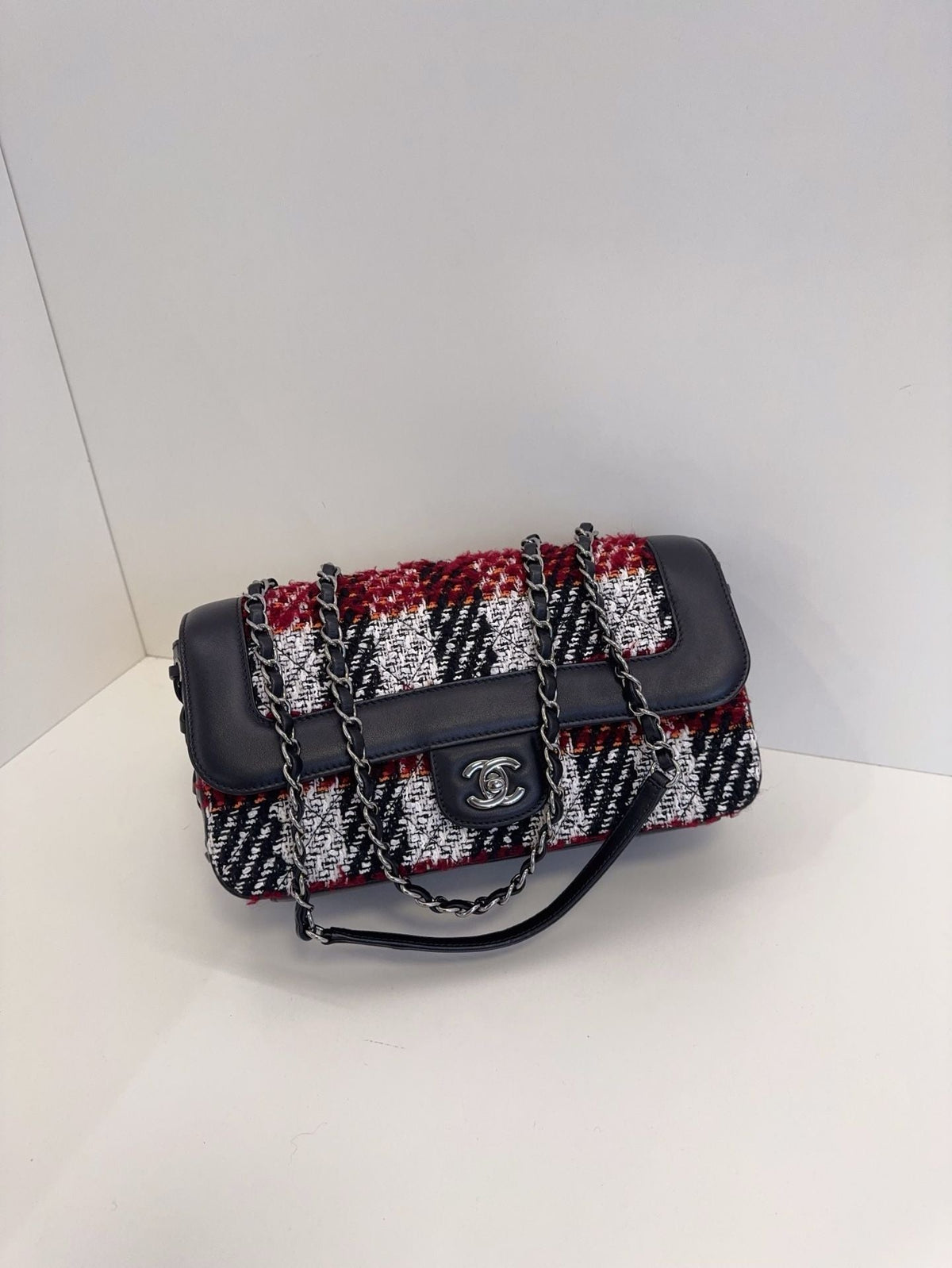Chanel Handbag Bag - Tiana Bags
