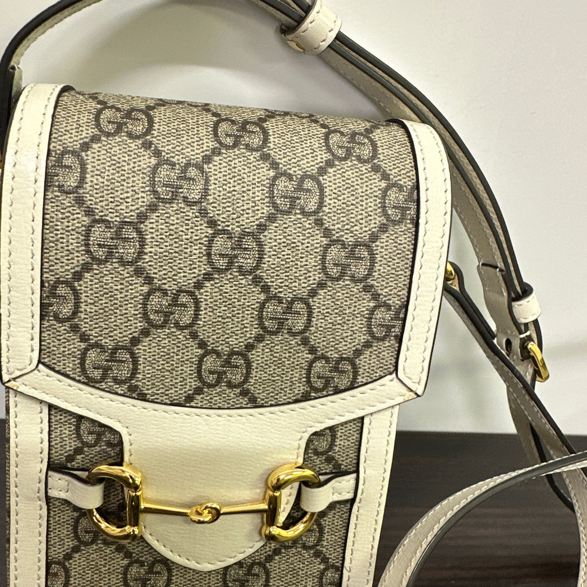 Gucci Horsebit Crossbody Bag LB121110