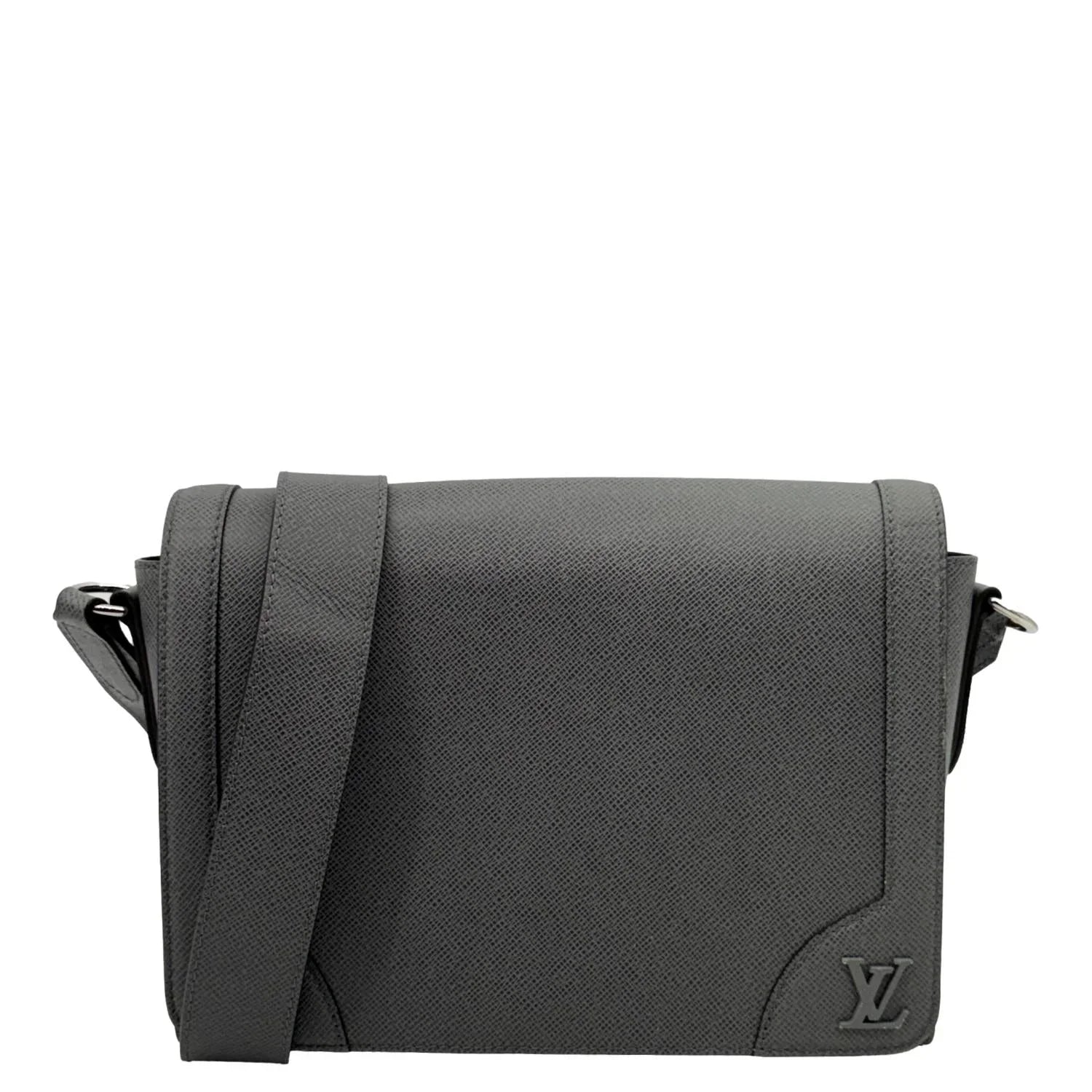 LOUIS VUITTON MEN'S TAIGA MESSENGER BAG