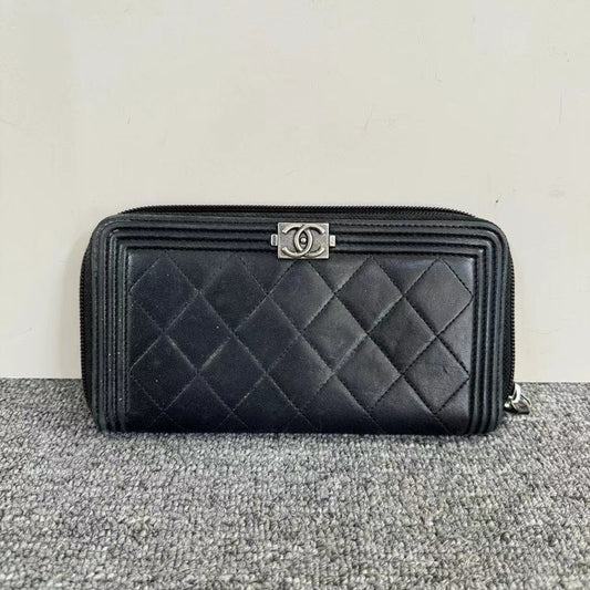 Chanel Boy Handbag Bag - Tiana Bags