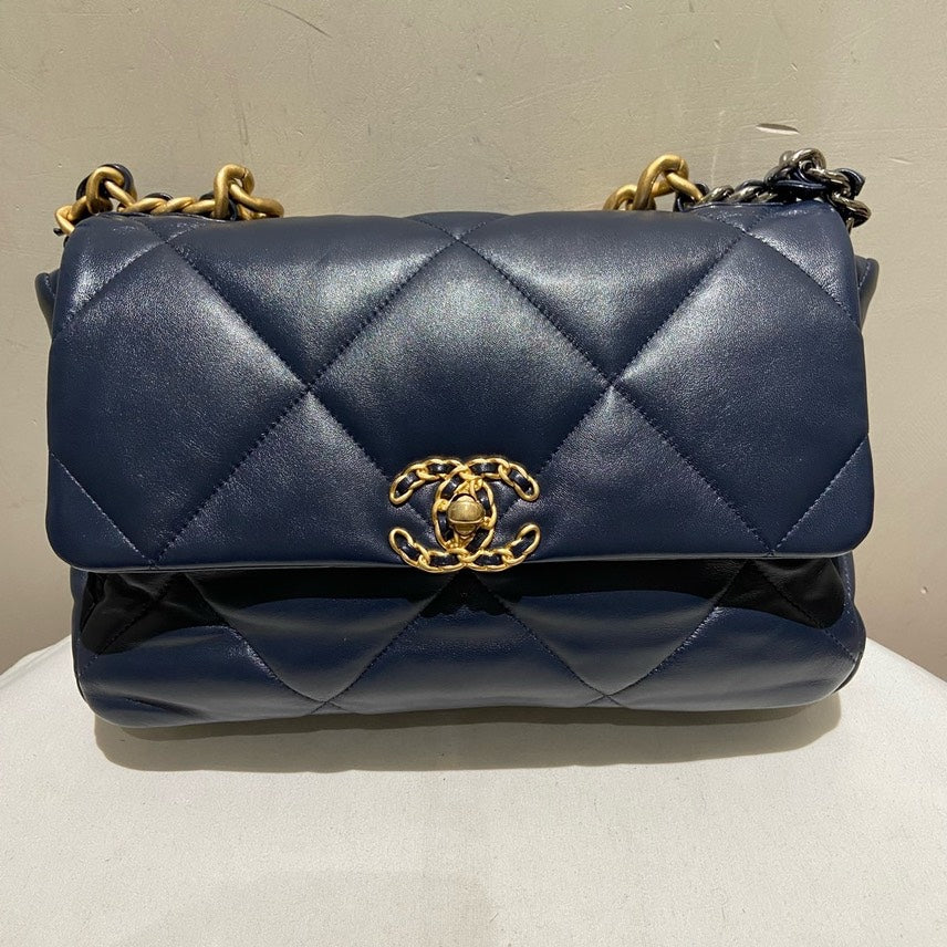 Chanel Shoulder Bag - Tiana Bags